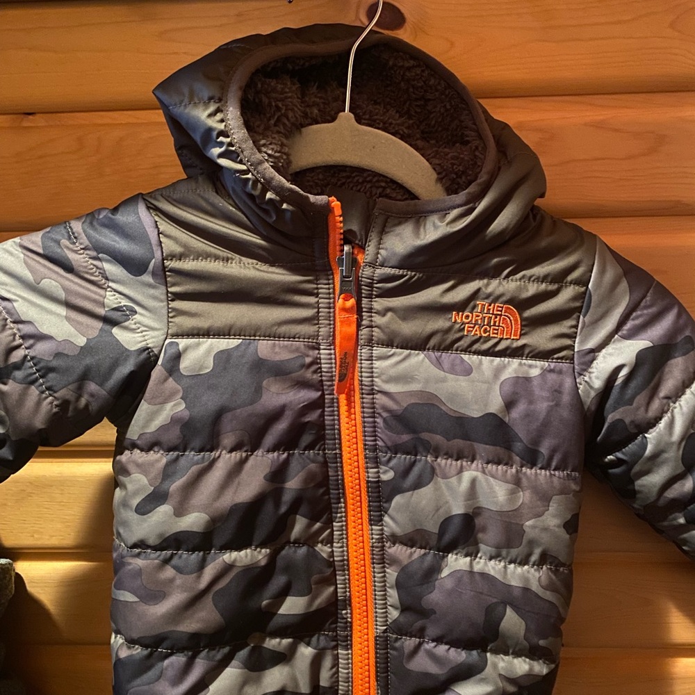 The Northface Infant Reversible Full Zip Hooded Jacket